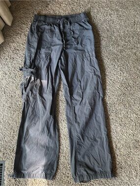 2 Pairs of aerie Wide Leg Cargo Pants in Charcoal Gray and Navy